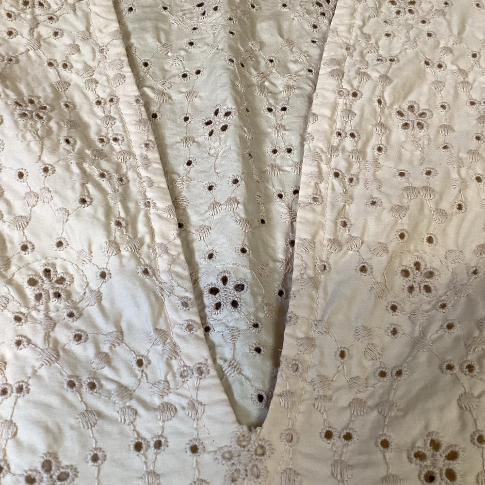 Tommy Bahama Gold Eyelet 100% Cotton Tunic Top - Picture 2 of 7